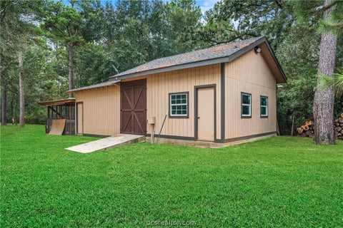 Tiny photo for 32660 Willow Bend Road, Waller, TX 77484 (MLS # 26011686)