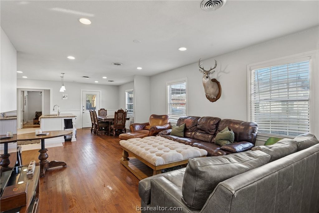 Photo of 309 Bolton Ave, College Station, TX 77840 (MLS # 26001985)