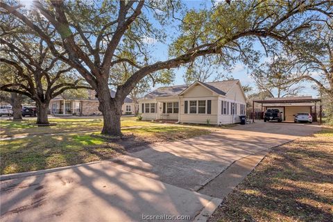 Photo of 309 Bolton Ave, College Station, TX 77840 (MLS # 26001985)