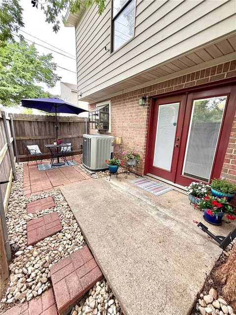 Tiny photo for 1904 Dartmouth Street #Q4, College Station, TX 77840 (MLS # 26004419)