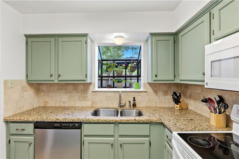 Tiny photo for 1904 Dartmouth Street #Q4, College Station, TX 77840 (MLS # 26004419)