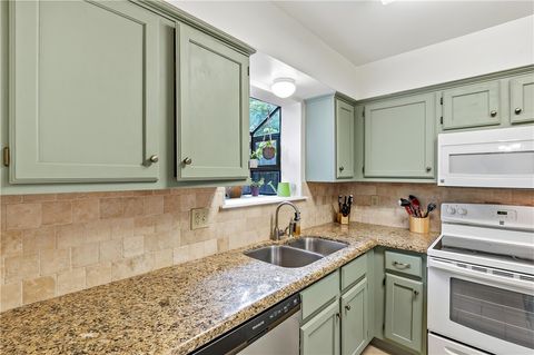 Tiny photo for 1904 Dartmouth Street #Q4, College Station, TX 77840 (MLS # 26004419)