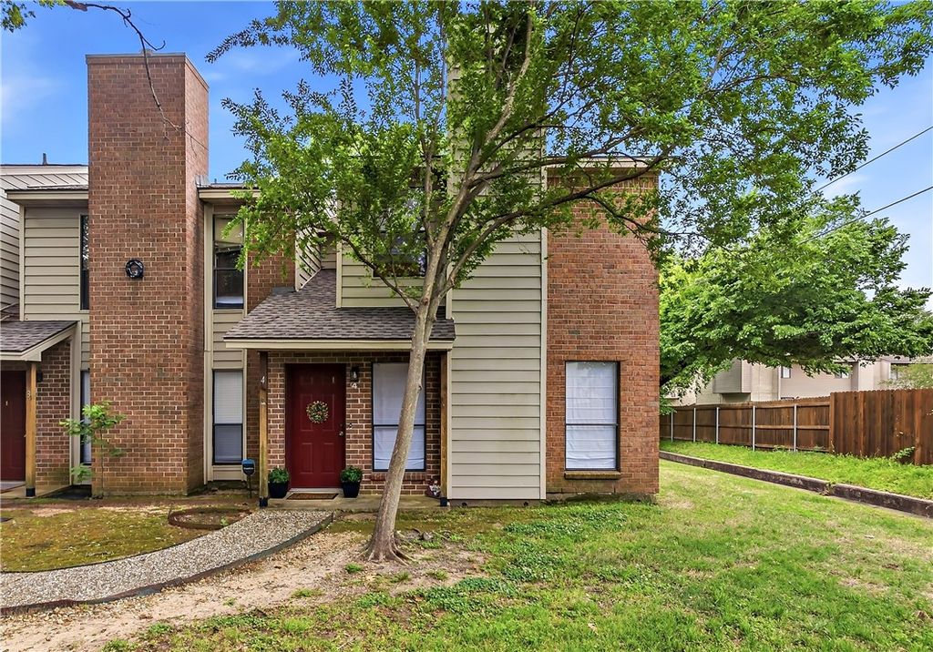 Photo of 1904 Dartmouth Street #Q4, College Station, TX 77840 (MLS # 26004419)