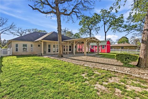 Tiny photo for 22 Golfview Drive, Hilltop Lakes, TX 77871 (MLS # 26003448)