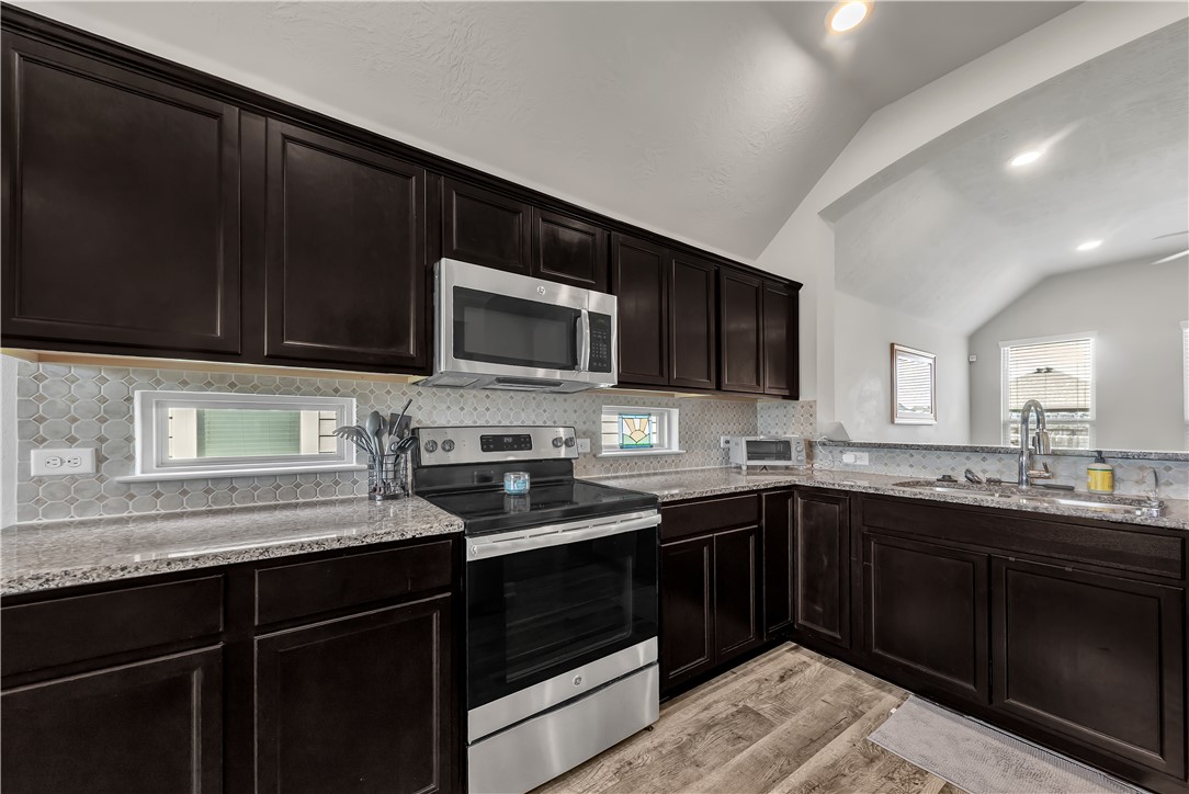 Bryan, Texas 77807, United States, 3 Bedrooms Bedrooms, ,2 BathroomsBathrooms,Residential,Active,189546