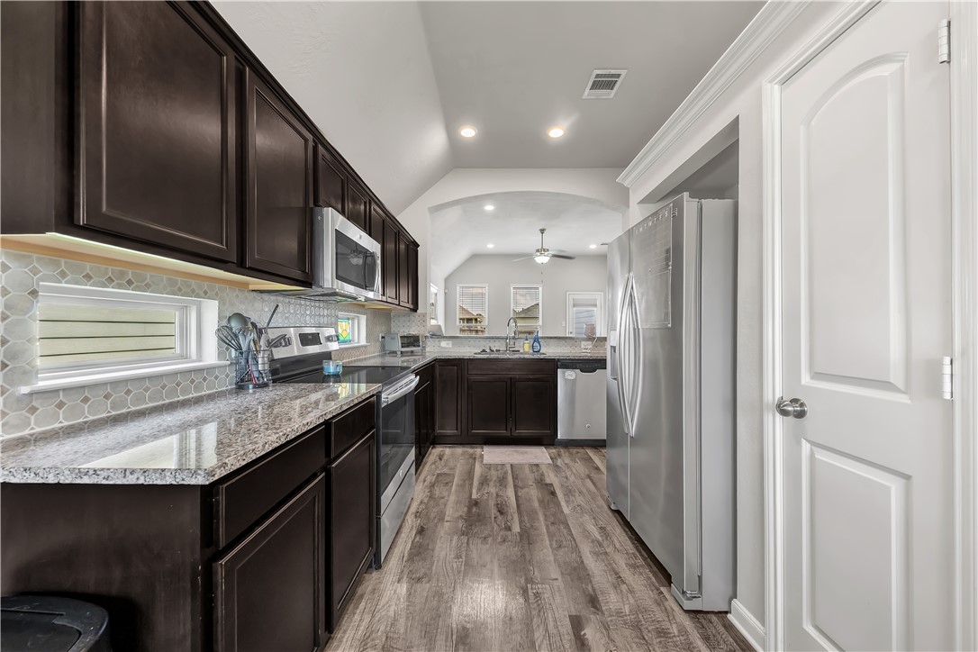 Bryan, Texas 77807, United States, 3 Bedrooms Bedrooms, ,2 BathroomsBathrooms,Residential,Active,189546