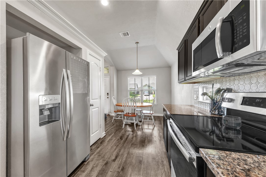 Bryan, Texas 77807, United States, 3 Bedrooms Bedrooms, ,2 BathroomsBathrooms,Residential,Active,189546