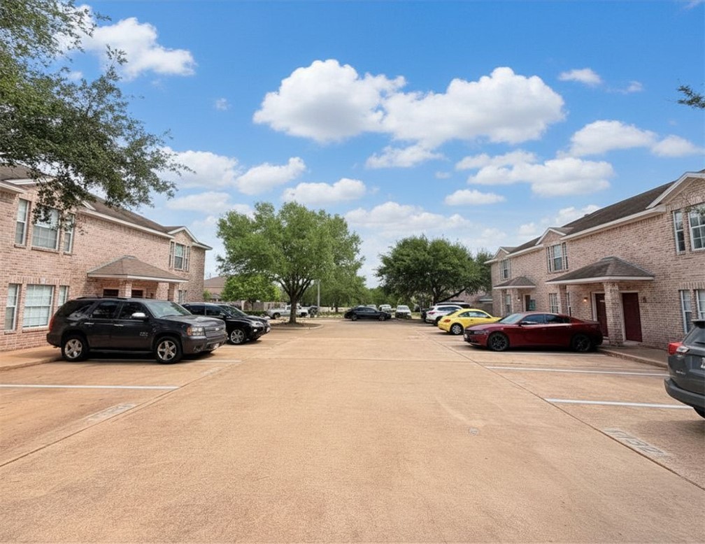 1128-1136 Gridiron Drive