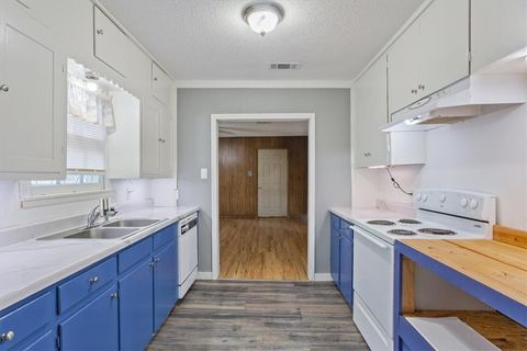 Tiny photo for 802 Ave A, Other, TX 76689 (MLS # 26006269)