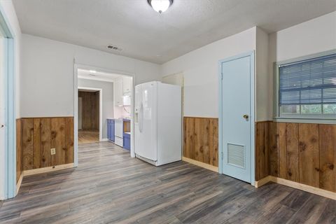 Tiny photo for 802 Ave A, Other, TX 76689 (MLS # 26006269)