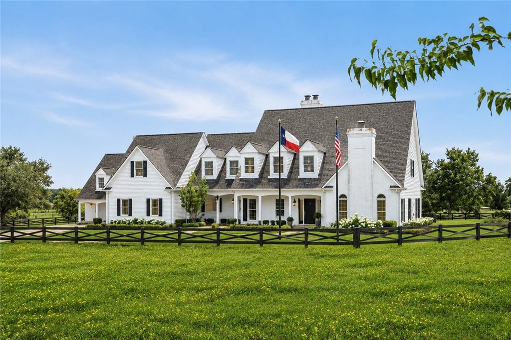 Photo of 13350 Hopes Creek Road, College Station, TX 77845 (MLS # 26006812)