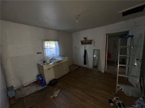 Tiny photo for 410 E 7th Street, Hearne, TX 77859 (MLS # 25009805)