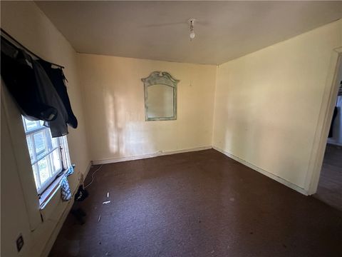 Tiny photo for 410 E 7th Street, Hearne, TX 77859 (MLS # 25009805)