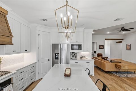 Tiny photo for 4330 Fox River Lane, Bryan, TX 77802 (MLS # 26006353)