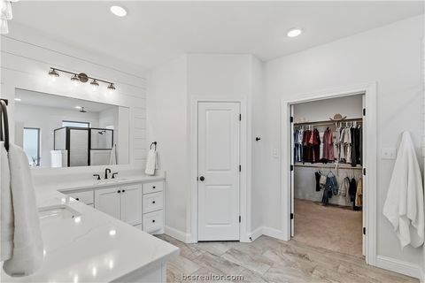 Tiny photo for 4330 Fox River Lane, Bryan, TX 77802 (MLS # 26006353)