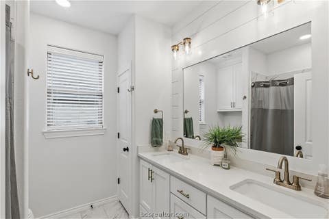 Tiny photo for 4330 Fox River Lane, Bryan, TX 77802 (MLS # 26006353)