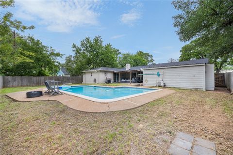 Tiny photo for 2802 Woodmeadow Drive, Bryan, TX 77802 (MLS # 26005656)