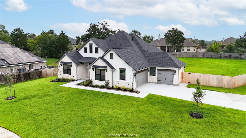 Photo of 3273 Rose Hill Lane Ln, Bryan, TX 77808 (MLS # 26009825)