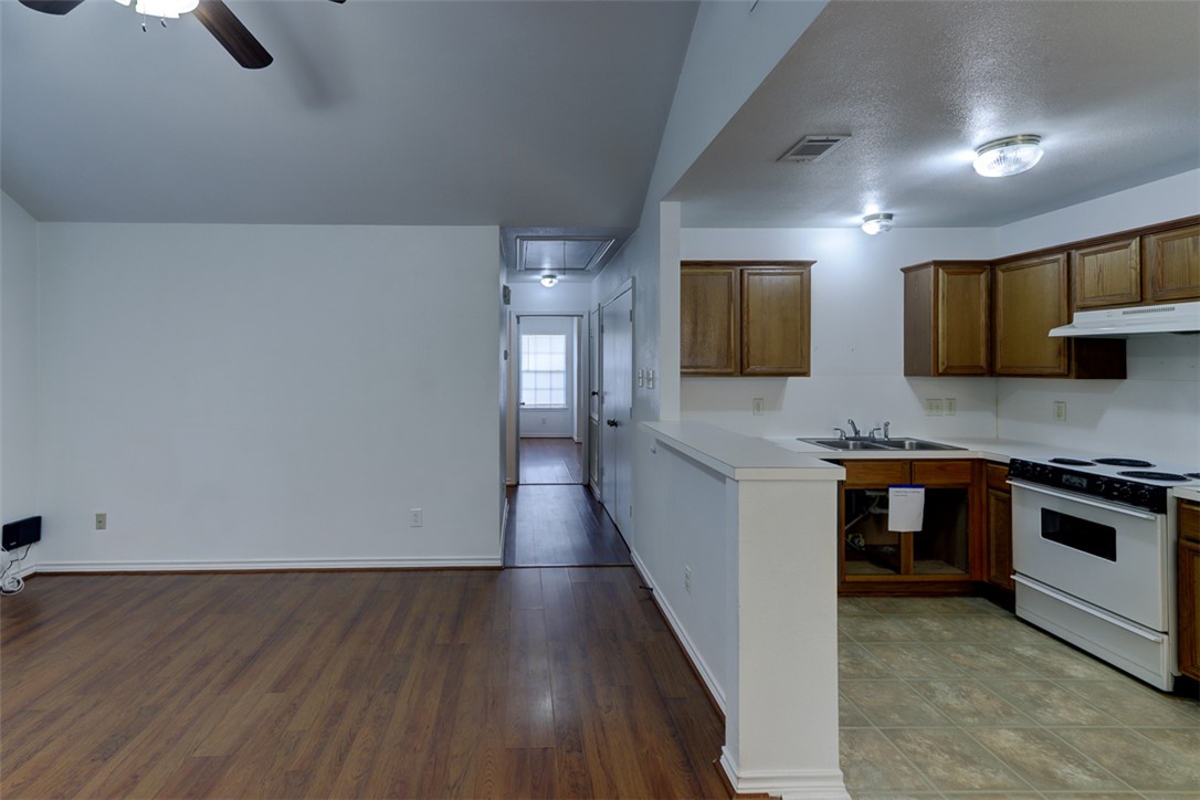College Station, Texas 77845, United States, 2 Bedrooms Bedrooms, ,2 BathroomsBathrooms,Residential,Active,191282