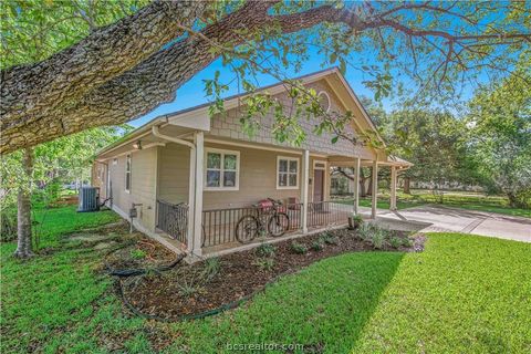 Photo of 405 Ayrshire Street, College Station, TX 77840 (MLS # 26004308)