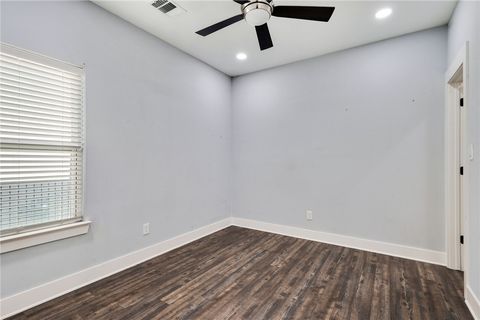 Tiny photo for 507 Walnut Street, Bryan, TX 77803 (MLS # 25011013)