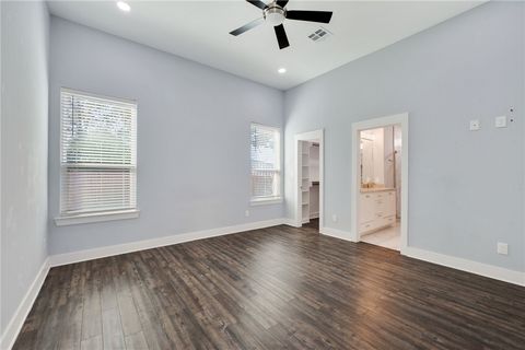 Tiny photo for 507 Walnut Street, Bryan, TX 77803 (MLS # 25011013)