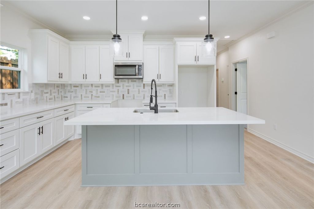 Photo of 1800 Brookhaven Street, Bryan, TX 77803 (MLS # 26003420)