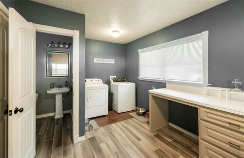 Tiny photo for 116 North Hearne St ST, Franklin, TX 77856 (MLS # 26009097)
