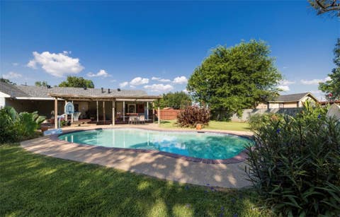 Tiny photo for 116 North Hearne St ST, Franklin, TX 77856 (MLS # 26009097)