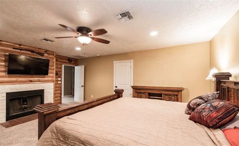 Tiny photo for 116 North Hearne St ST, Franklin, TX 77856 (MLS # 26009097)