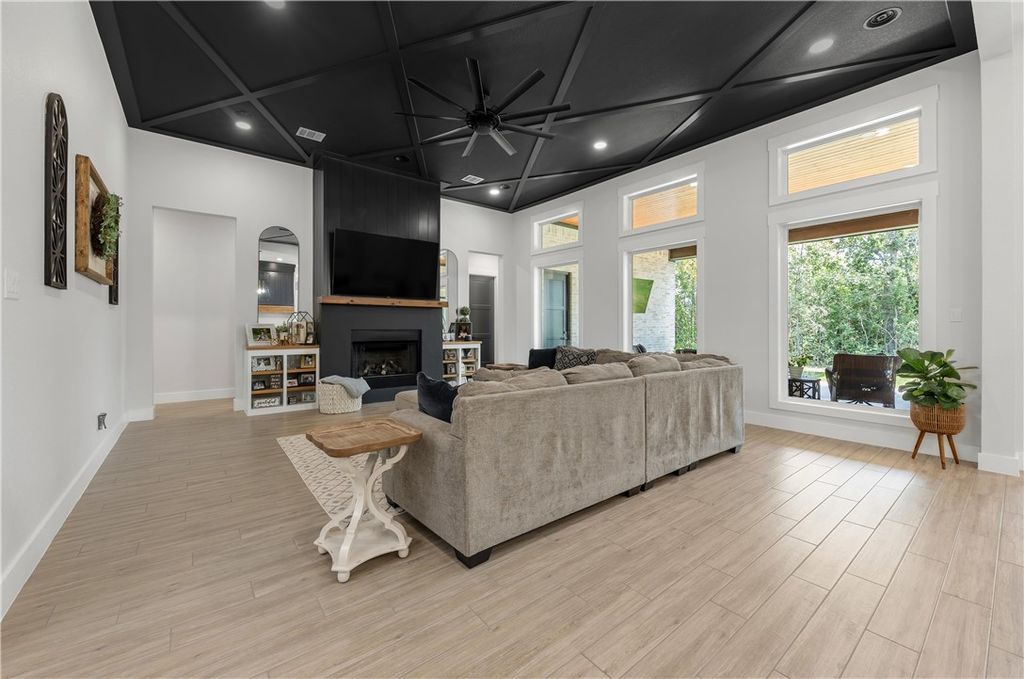 Photo of 5201 Vintage Oaks Court, College Station, TX 77845 (MLS # 26000634)