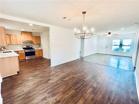 Tiny photo for 701 Malone St. St, Tomball, TX 77375 (MLS # 26003454)