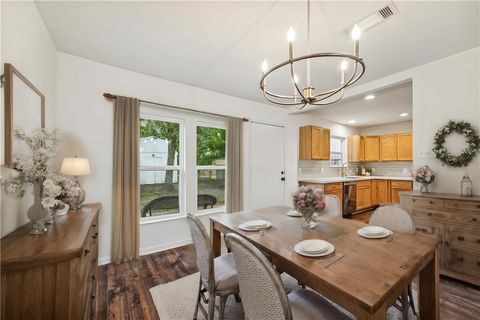 Tiny photo for 701 Malone St. St, Tomball, TX 77375 (MLS # 26003454)