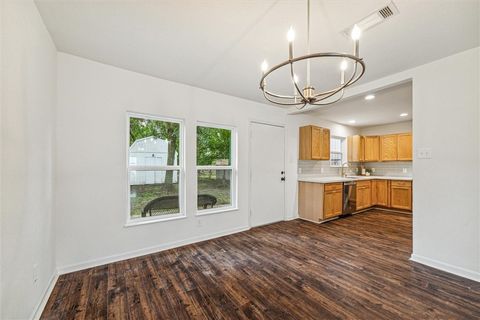 Tiny photo for 701 Malone St. St, Tomball, TX 77375 (MLS # 26003454)