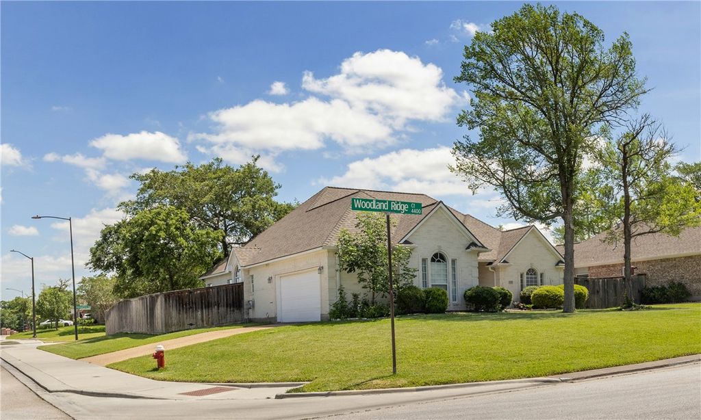 Photo of 4439 Woodland Ridge Court, College Station, TX 77845 (MLS # 26005550)
