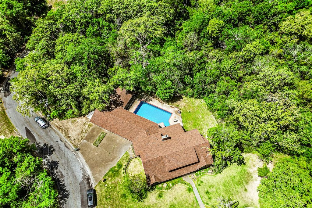 Photo of 1100 Broadmoor Drive, Bryan, TX 77802 (MLS # 26003908)