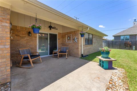Tiny photo for 2911 Braeburn, Bryan, TX 77802 (MLS # 26006011)