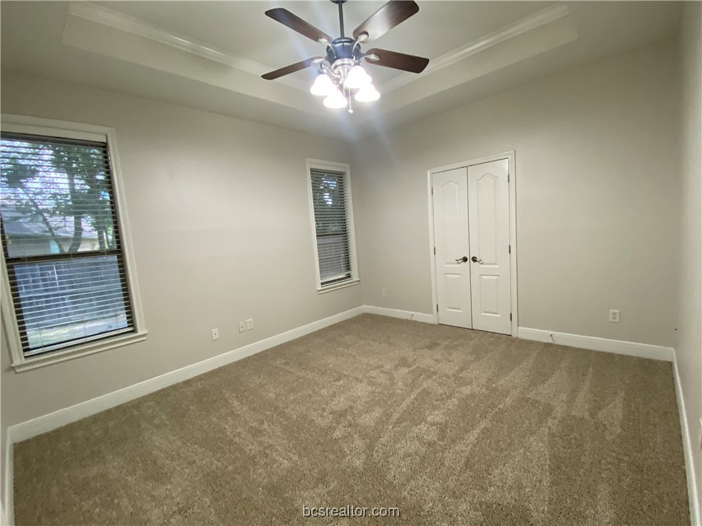 College Station, Texas 77845, United States, 4 Bedrooms Bedrooms, ,2 BathroomsBathrooms,Residential,Pending,48224