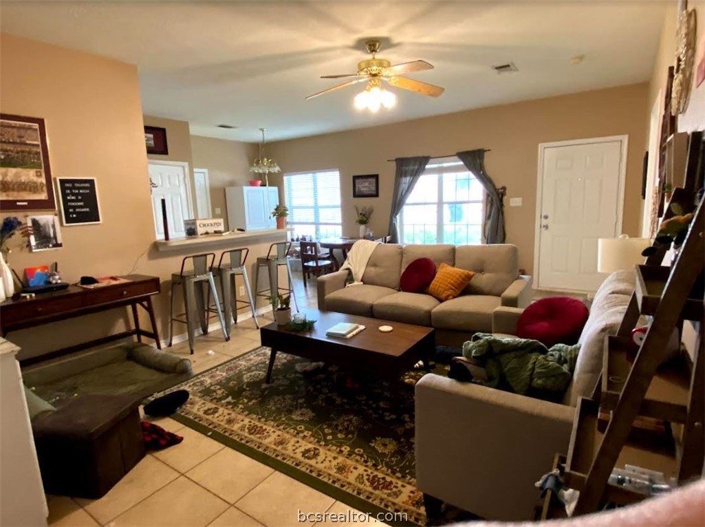 College Station, Texas 77840, United States, 3 Bedrooms Bedrooms, ,3 BathroomsBathrooms,Residential,Pending,50488