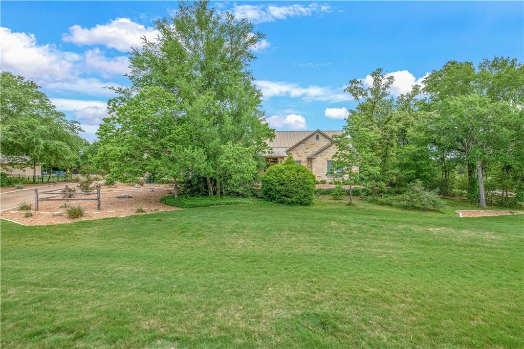 Photo of 4819 Williams Creek Drive, College Station, TX 77845 (MLS # 26004119)