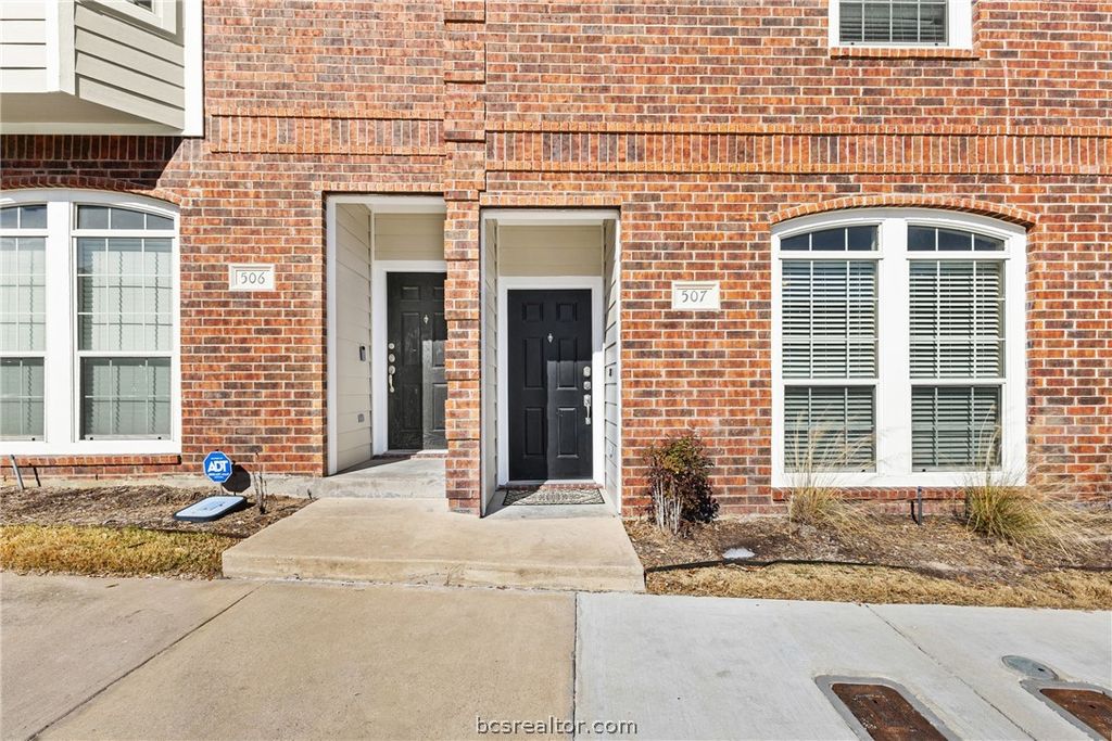 Photo of 305 Holleman Drive E #507, College Station, TX 77840 (MLS # 26001596)
