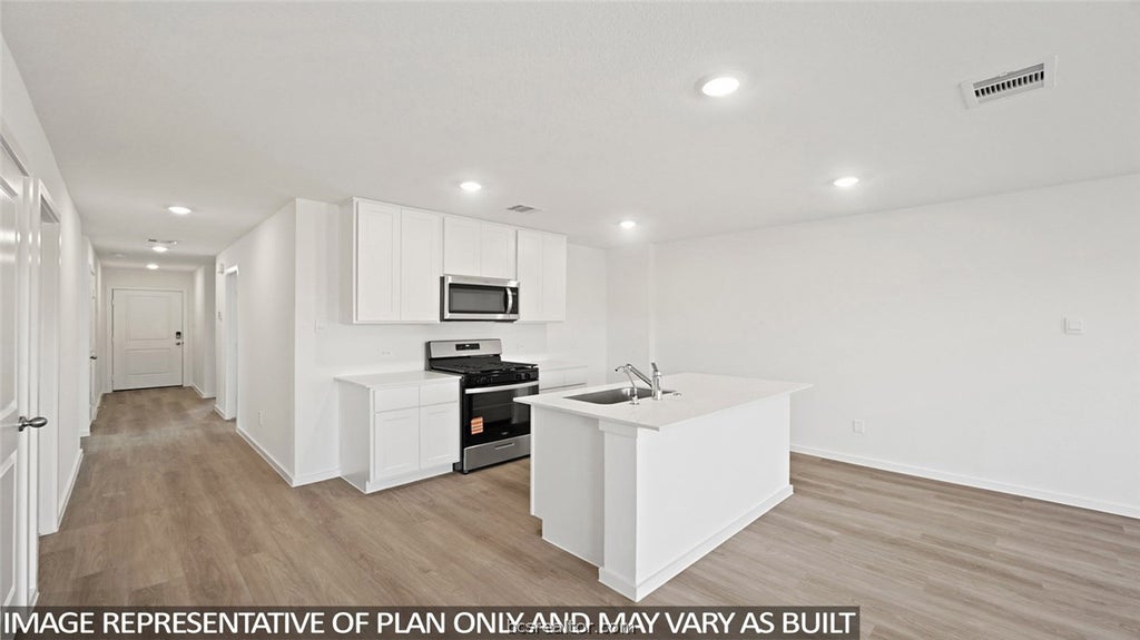 Photo of 118 Peluce Place, Caldwell, TX 77836 (MLS # 26012735)