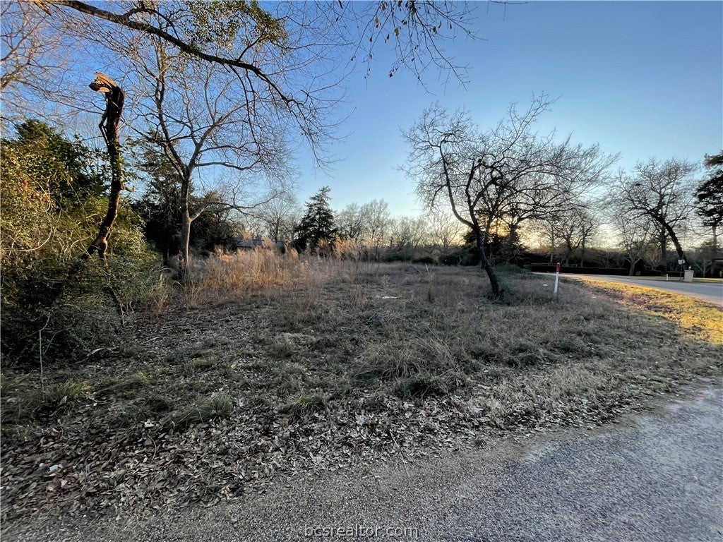 TBD N Golfclub Drive
