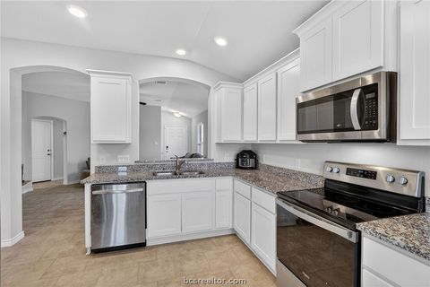 Tiny photo for 5235 Montague Loop, Bryan, TX 77807 (MLS # 26003427)