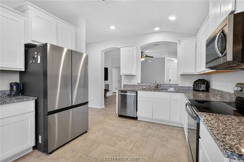 Tiny photo for 5235 Montague Loop, Bryan, TX 77807 (MLS # 26003427)