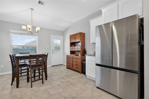 Tiny photo for 5235 Montague Loop, Bryan, TX 77807 (MLS # 26003427)