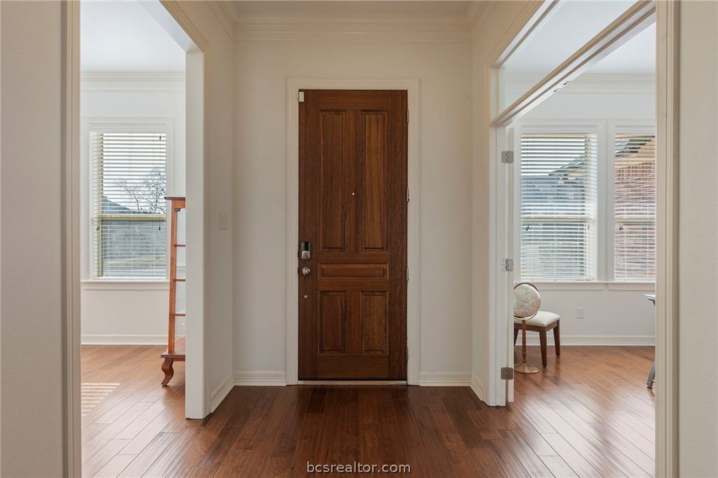 Photo of 5303 Riviera Court, College Station, TX 77845 (MLS # 26002187)