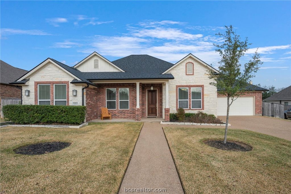 Photo of 5303 Riviera Court, College Station, TX 77845 (MLS # 26002187)