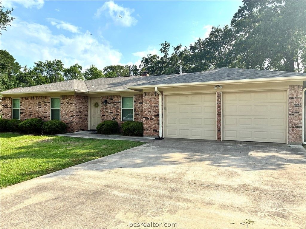 Photo of 7804 Appomattox Drive, College Station, TX 77845 (MLS # 26006168)