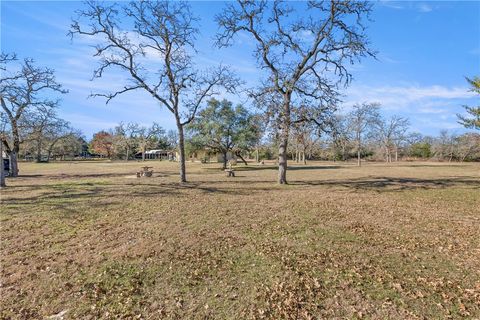 Tiny photo for 508 Lakeview Street, Somerville, TX 77879 (MLS # 26000814)